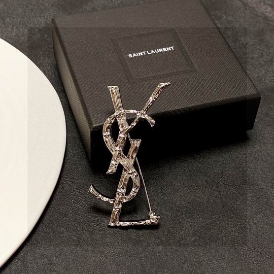 YSL Brooch 04lyh91